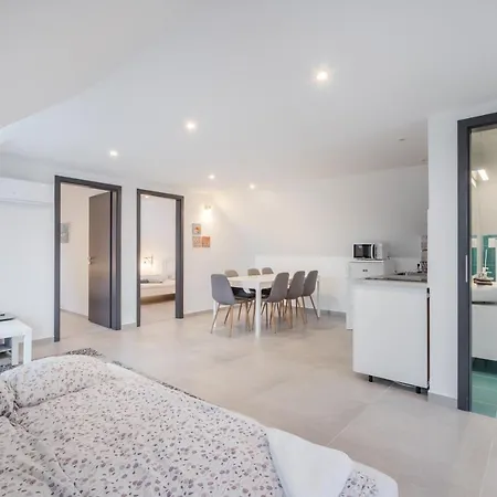 Apartment Sol *